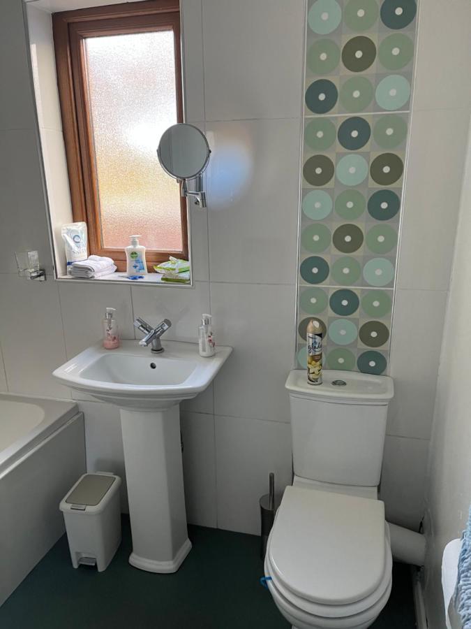 11 Parkmore Street, Ormeau Road, Belfast, Bt7 2Gt, 2 Bedroom House Exterior photo